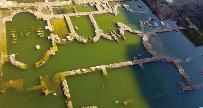 2. yüzyıldan kalma hamam ve imparatorluk salonu sular altında