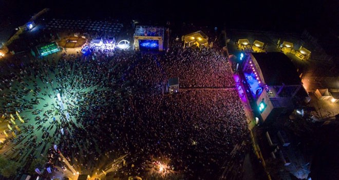 Zeytinli Rock Festivali'ne rekor katılım