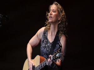 Ünlü vokalist Joan Osborne 'Caz Yeşili'nde