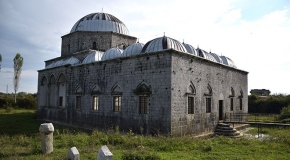 Arnavutluk'ta Osmanlı mirası: Kurşunlu Cami